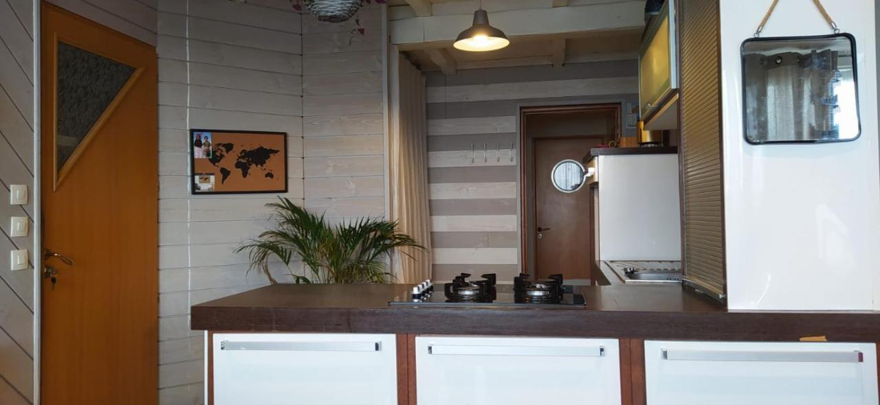 Appartement Vue Mer, Rdc, Plage De Trestrignel Perros-Guirec Luaran gambar